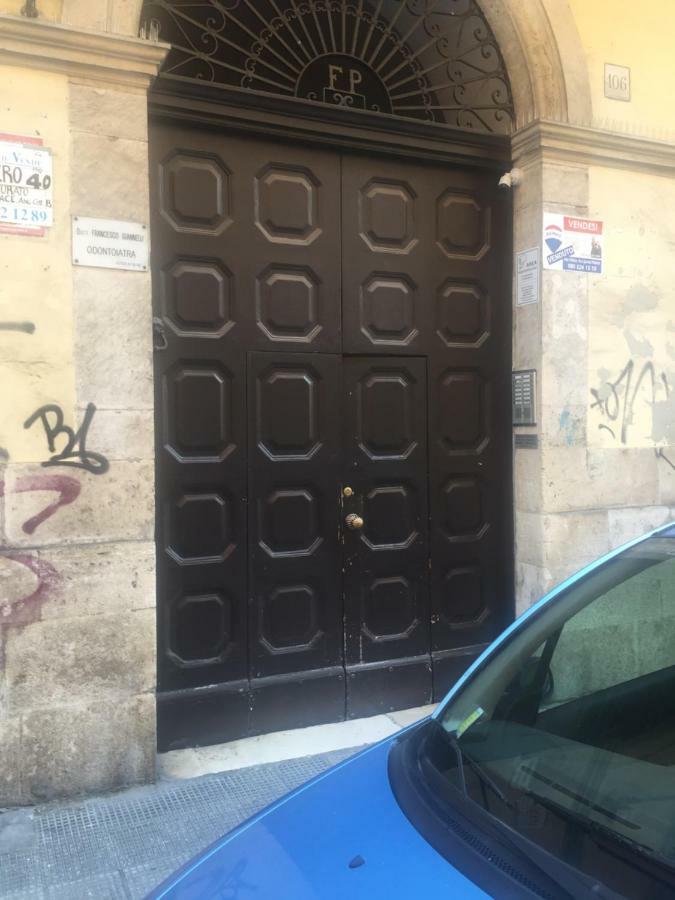 Appartamento Stairway To Heaven Bari Esterno foto